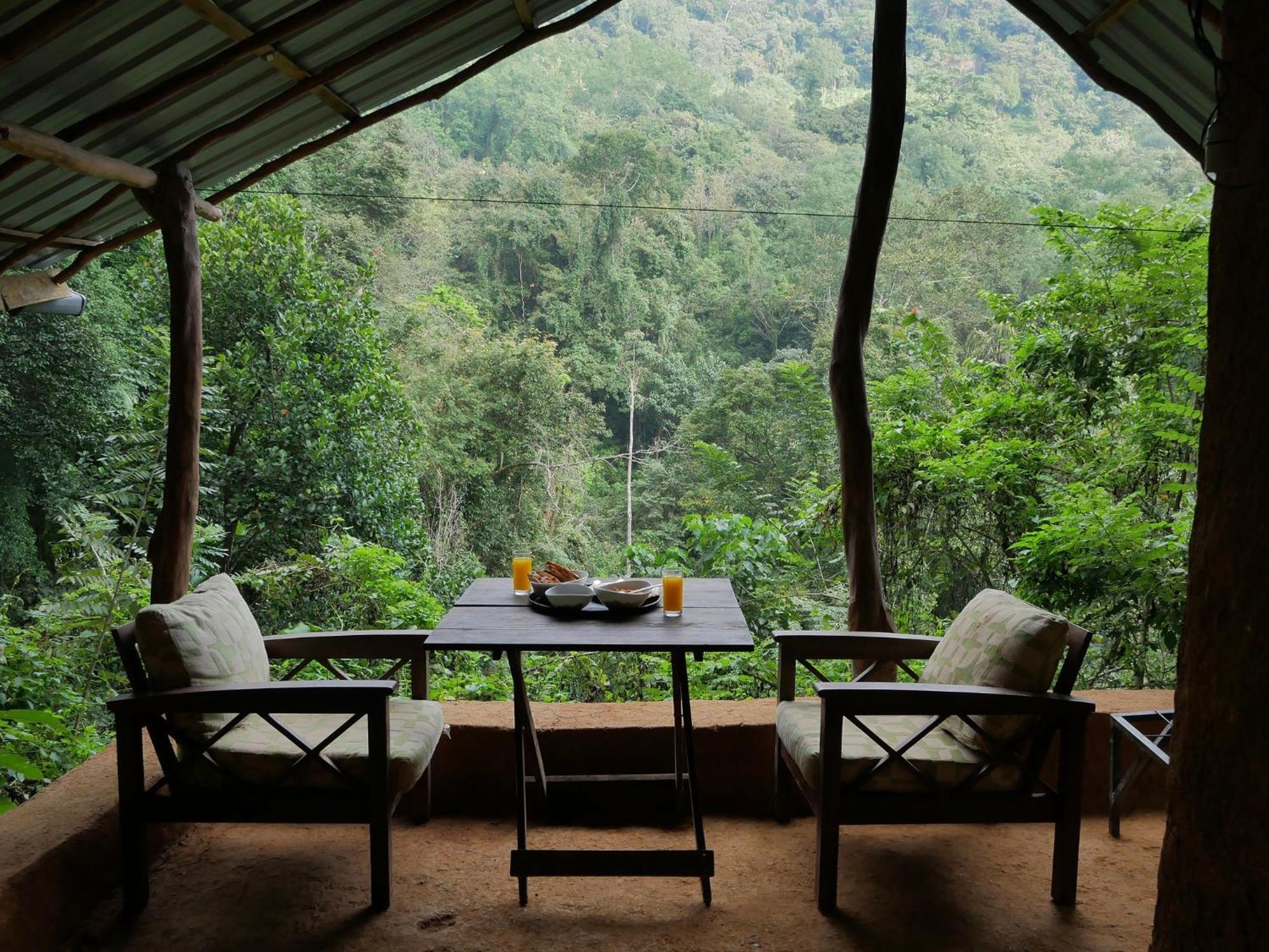 Chalet In The Jungle Pallegama Room photo